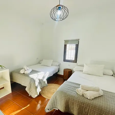 Casa Puerta De Almocabar بيت للعطل