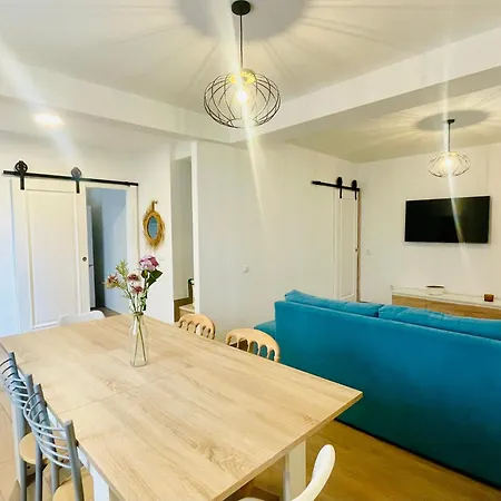 Casa Puerta De Almocabar